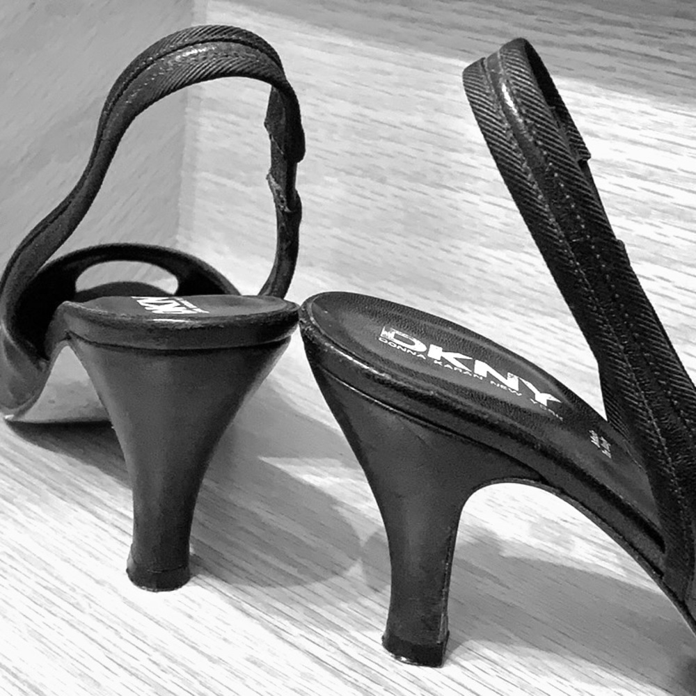 DKNY made in ITALY open toe sling shoes